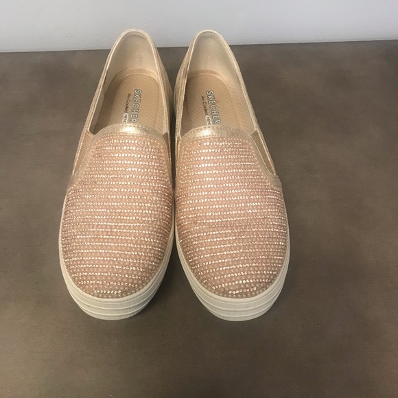 Sketchers shoes size 6.5 - Picture 2 of 8